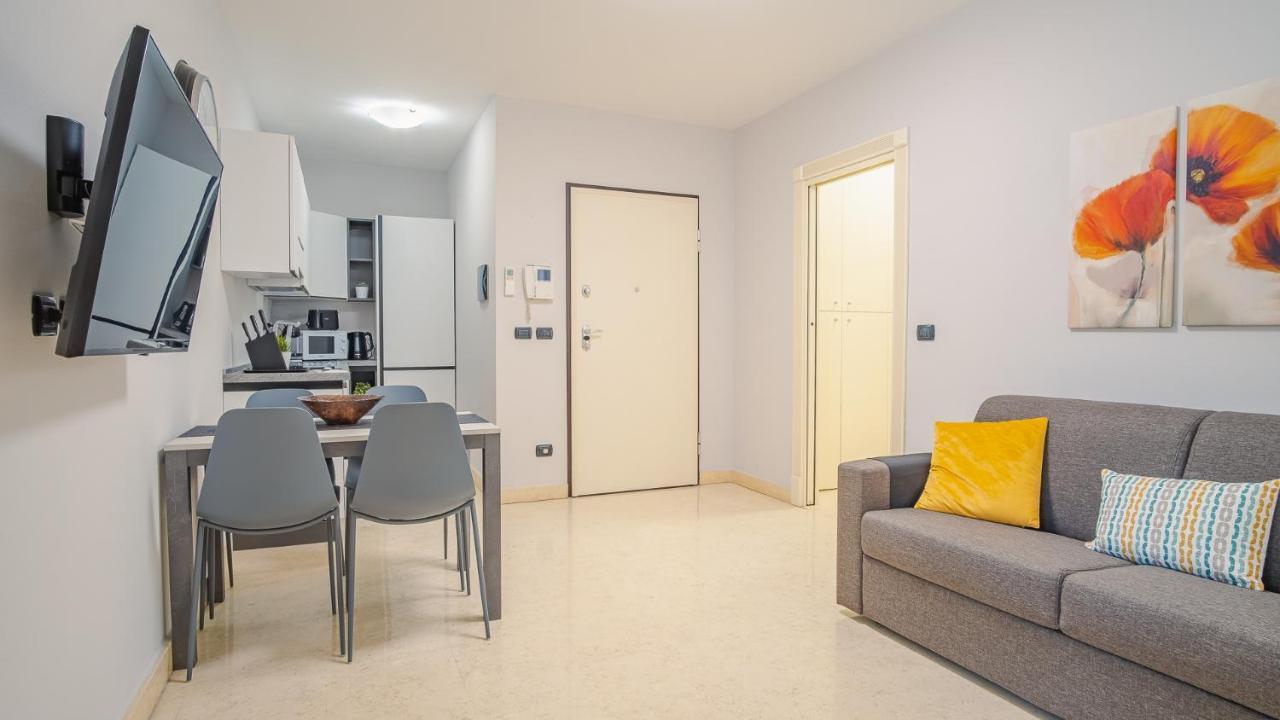 Relais Du Lac Loft - Italian Homing デセンツァーノ・デル・ガルダ エクステリア 写真